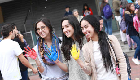 Estudiantes de Los Andes en el Día Paíz en 2016