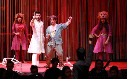 Imagen de la presentación de la ópera La Flauta Mágica en español, en el auditorio Mario Laserna de la Universidad de los Andes