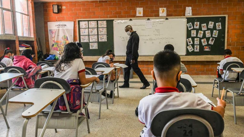 Foto de un colegio en Colombia.