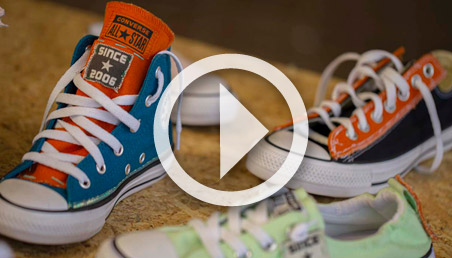 Tres tenis converse.