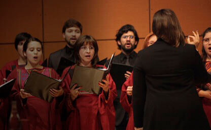 Coro Uniandes interpreta himno universidad
