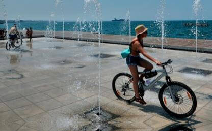 Mujer en bicicleta