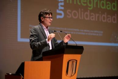 Foto del rector Alejandro Gaviria
