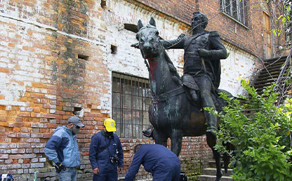 Los secretos de la estatua del Bolívar ecuestre Fotografía de la restauración del Bolivar ecuestre del Monumento de Los Héroes